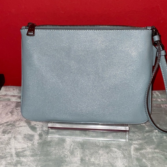 Coach green Leather Crossbody Wristlet with Silver Hardware NWOTS - Picture 4 of 10